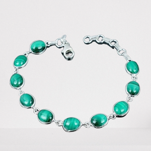 สร้อยข้อมือสปินเนอร์เงิน925ทำด้วยมือสร้อยข้อมือที่ดีที่สุดในอินเดียสร้อยข้อมือที่เป็นของแข็งที่มีคุณภาพดีเครื่องประดับอัญมณีมรกตชั้นดี - Product Image 1