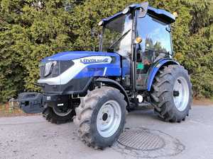Tractor Lovol M404 de alta potencia para uso agrícola, con transmisión por engranajes, para huertos y viñedos, con cabina cerrada. - Product Image 1