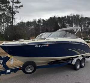 Yamaha SX240 Usada de 2015, 24 Pies, Dynamicss, 360 hp, 12 Personas, Motor Interior, JetBoat, Deporte, Ocio, Aventura Familiar con Remolque - Product Image 1