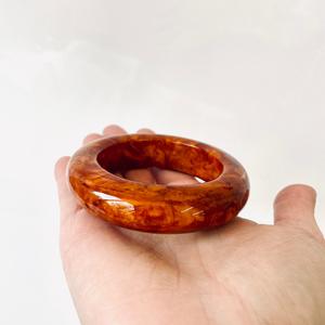 Bracelet jonc en ambre fait main 56 mm, jonc en ambre brun vintage ; forme circulaire, polissage lisse, jonc brun vieilli - Product Image 5