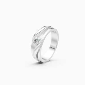 Bague solitaire audacieuse pour homme en or jaune, blanc et rose 9 carats avec diamant de laboratoire de 0,53 ct, éthique et remarquable - Product Image 1