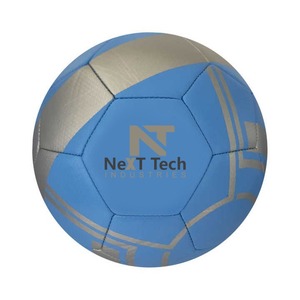 Balón de entrenamiento de fútbol de Next Tech Industries, material de PU para fines de entrenamiento con diseño personalizado y logotipo personalizado - Product Image 1