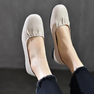 Chaussures plates en cuir pour femmes avec nœud décoratif, style ballerines, pour occasions décontractées, bureau et soirées. - Product Image 1