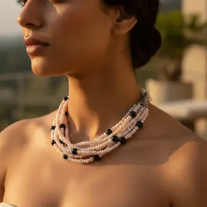 Collar llamativo de estilo bohemio para mujer, con perlas, ónix negro, cuentas, borlas, diamante como piedra principal, religioso, moderno, para fiestas - Product Image 2