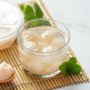 Suministro directo de lichi enlatado de fábrica en almíbar deliciosos lichis enlatados enteros distribuidos por los principales fabricantes de Vietnam - Product Image 2