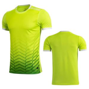 T-shirts pour hommes Mode pour hommes T-shirt à manches courtes Chemise de course simple Séchage rapide Haut à col rond Respirant Confortable - Product Image 4