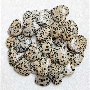 Exportateur indien de pierre naturelle en forme de coeur de jaspe dalmatien pour le travail Reiki et l'énergie disponible à l'exportation qualité et prix - Product Image 1