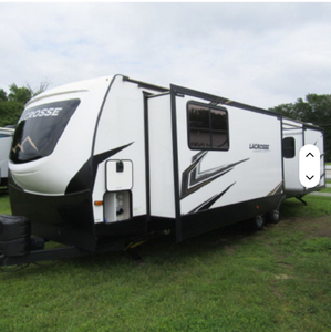 Caravane miniature de qualité supérieure aux normes australiennes, pour 4 personnes, légère, livraison rapide, en stock, prête à l'emploi - Product Image 1