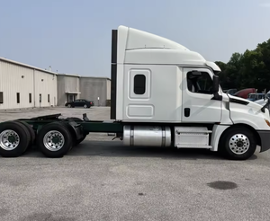 Best!! Excellent Used 2018 <b>Freightliner</b> Cascadia 125 Sleeper Semi <b>Truck</b> 71 Integral Sleeper 475HP 10Speed Manual Ship Worldwide - Product Image 2