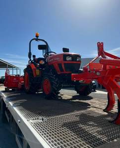 รถแทรกเตอร์ใช้แล้วรถแทรกเตอร์4WD M954 Kubota รถแทรกเตอร์รถแทรกเตอร์รถแทรกเตอร์รถแทรกเตอร์ A211N สำหรับขายเพื่อการเกษตร - Product Image 1