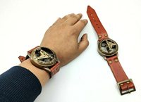 Jam tangan kompas Mini kuningan antik dengan tampilan Dial Digital dan gaya unik koleksi tangan kulit gelang hadiah Aksesori
