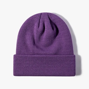 Gorro de Punto Personalizado con Logotipo Bordado Jacquard, Cálido para Invierno, 100% Acrílico, Unisex, Informal - Product Image 4