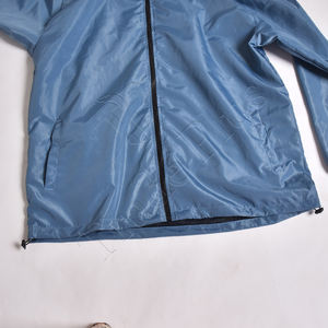 Chaqueta Impermeable Ligera Unisex para Invierno, Chaqueta Cortavientos con Cremallera y Logotipo Personalizado, 10.000 mm, para Actividades al Aire Libre - Product Image 6