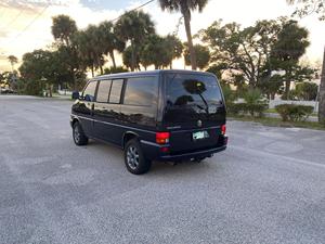 Volkswagen EuroVan MV 2001, Motor V6 de 2.8L, Tracción Delantera, Automática, Van/Minivan - Product Image 3