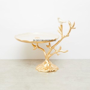 Soporte de pastel de lujo de boda recubierto de polvo de color blanco y diseñador de lujo único chapado en oro de alta calidad fundido de aluminio de la India - Product Image 1