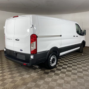 Fourgon utilitaire de transport commercial de grande capacité, modèle Transit-150 Base High Roof Cargo Van 2025, tout neuf, moteur V6 de 3,5 L, propulsion arrière - Product Image 3