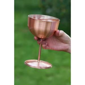 แก้วไวน์ค็อกเทลทองแดงหรูหราทันสมัย 11 ออนซ์ ทองแดงแท้ ทำมือ ทนทาน เป็นมิตรกับสิ่งแวดล้อม ก้านยาว บรรจุภัณฑ์แบบกำหนดเอง - Product Image 6