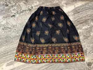 กระโปรงแม็กซี่ลายดอกไม้ฮาวายสำหรับผู้หญิง ปักลายเกาะเขตร้อน สไตล์ชายหาด ใส่สบายๆ ในฤดูใบไม้ร่วง เนื้อผ้าเบาบางพลิ้วไหว คุณภาพสูง - Product Image 5