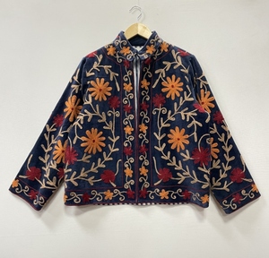 Chaqueta de Terciopelo con Bordado Suzani para Mujer, Chaqueta Corta Informal con Estampado Floral, Estilo Bohemio, Moda Urbana para Ella, Abrigo Floral Suzani - Product Image 1