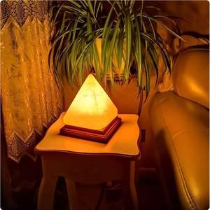 Exquisita lámpara de pirámide de sal rosa del Himalaya hecha a mano, diseño tallado con Base de madera, artesanías naturales, decoración Extra de lujo - Product Image 2