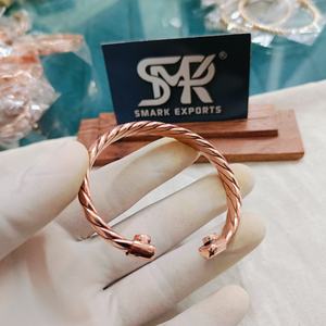 กำไลทองแดงบริสุทธิ์แบบดั้งเดิมน้ำหนักเบากำไลข้อมือแบบบิดออกแบบให้เป็นกำไลข้อมือ Kada สร้อยข้อมือกำไลข้อมือแฮนด์เมดรักษาเครื่องประดับสำหรับ - Product Image 2