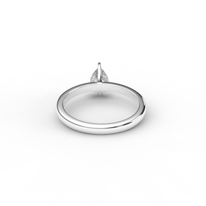 Anillo de Compromiso Solitario de Plata de Ley 925 con Corte de Pera y Diamante Cultivado en Laboratorio - Product Image 3