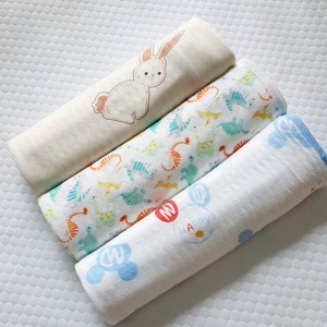 Bán Buôn Tre 3 Lớp Vải Dệt Kim Trọng Lượng Nhẹ Mềm Làm Mát Vải Thoáng Khí Cho T-Shirt Quần Áo Ngủ Kidswear Khăn - Product Image 2