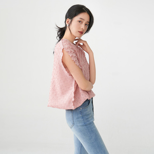 T-shirt Elegante da Donna a Doppio Strato con Collo Rotondo, Stile Casual, Manica Corta Miyake, Nuova Collezione 2026 di Alta Qualità - Product Image 4
