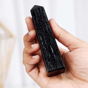 Calidad estrella en las torres de cristal de turmalina negra Natural de ágata Soha para protección de energía negativa y meditación a la venta - Product Image 1