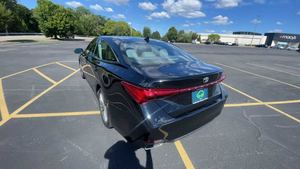 NEATLY USED 2019 pour Avalon Limited FWD Volant à gauche 5 places 50001-75000 Miles 150-200Ps - Product Image 5