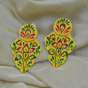 Trending latest <b>fashion</b> 2025 Handpainting <b>earring</b> Manufacturer Supplier Gold Plated MOP Stone <b>stud</b> <b>Earrings</b> for women and girls - Product Image 1