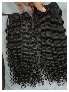 Extensions de cheveux bouclés naturels non traités du temple indien Cheveux humains brésiliens bon marché en paquet de style afro - Product Image 3
