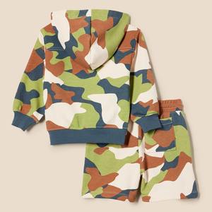 Tenues d'été à la mode pour hommes, vêtements décontractés personnalisés, ensemble de shorts à capuche, tissus respirants de qualité fabriqués avec fiabilité - Product Image 2