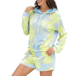 ชุดเซ็ตเสื้อฮู้ดดี้ลำลองและกางเกงขาสั้นสำหรับผู้หญิงขายดีที่สุด ผลิตจากผ้าโพลีเอสเตอร์/คอตตอนที่เป็นมิตรกับสิ่งแวดล้อม ระบายอากาศได้ดี ทนทาน เหมาะสำหรับกิจกรรมกลางแจ้ง แฟชั่นเสื้อผ้า - Product Image 1