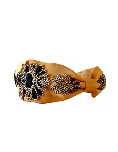 Diademas de diamantes de imitación de color dorado y crema con cuentas para mujer, diademas de esponja acolchadas, accesorios elegantes para el cabello - Product Image 2