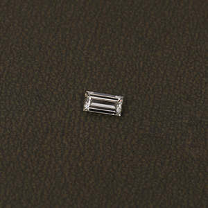 0.75 Carat Baguette Cut IGI Certified Lab Grown CVD EF Colour Diamond Loose Stone for Creative Jewelry Making - Product Image 1