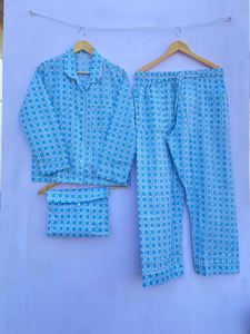 Conjunto de Pijama Informal de Algodón Hecho a Mano, Estampado Digital Floral, Estilo Bohemio, Cuello en V, Corte Ajustado, Ropa de Dormir Suave y Transpirable para Verano - Product Image 2