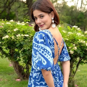 Diseñador de mujeres Heavy Rayon Summer Festival Kurtis Set Trabajo de impresión de cuatro lados para niñas - Product Image 1