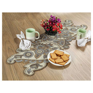 Chemin de table en tissu polyester moderne, écologique, réutilisable et personnalisable, très vendu, 13x36 pouces, fait main, brodé de plantes - Product Image 6