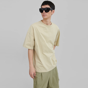 เสื้อยืดฮิปฮอปบ็อกซี่แบบลำลองสำหรับผู้ชายเสื้อคอตตอนสีดำแบบกำหนดเองปก100% ผ้าหนาสำหรับฤดูร้อนขายส่ง - Product Image 1