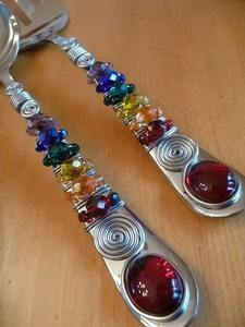 Ensemble de couverts élégant avec poignée perlée finition argent, idéal pour les repas quotidiens, les repas formels et la décoration intérieure, fabriqué à la main en Inde - Product Image 2