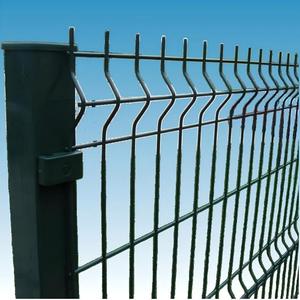Cubierta de plástico de acero y hierro galvanizado en caliente 3D, paneles de valla de malla de alambre soldado curvo para jardines, Material de madera tratado térmicamente - Product Image 1