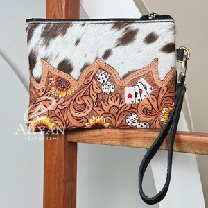 Bolso de mano de cuero mecanizado a mano, bolso de mano, bolso de mano hecho a mano para mujer, bolsa con cremallera de diseño de Ases florales - Product Image 1