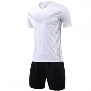 ชุดฟุตบอลคุณภาพพรีเมียมจาก Outfitize International ออกแบบมาเพื่อประสิทธิภาพระดับมืออาชีพและความสบายตลอดทั้งวัน - Product Image 4