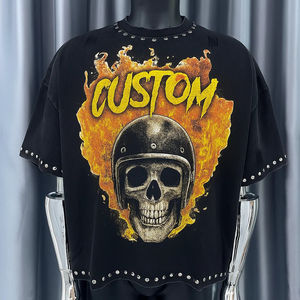 T-shirt surdimensionné en coton 100% de style streetwear personnalisé, coupe ample, impression DTG, graphisme jumbo, rivets cloutés, effet délavé - Product Image 2