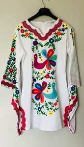 Nuevo Vestido Bohemio con Cuello en V, Lavable y Ecológico para Mujer, Cintura Natural, Bordado, Estilo Mexicano, Túnica Étnica con Diseño Floral y de Aves - Product Image 3