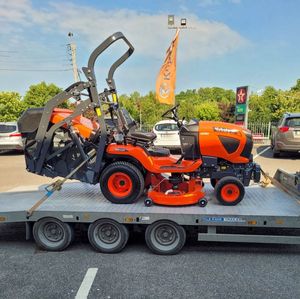 Kubota รถแทรกเตอร์ขนาดเล็กสำหรับใช้ในฟาร์มเครื่องตัดหญ้าแบบ G261HD - Product Image 6