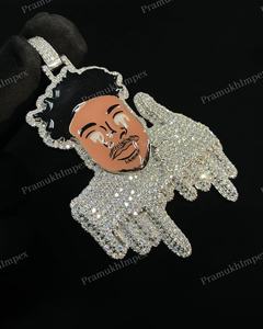 Pendentif en émail personnalisé de luxe entièrement serti de diamants, testé au diamant, en moissanite VVS, style hip-hop, unisexe, plaqué or, pour les fêtes - Product Image 2