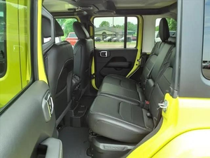 2024 J EE P W ran gler con asientos de cuero Dirección izquierda Cámara trasera R16 Tamaño del neumático-Coche usado - Product Image 6