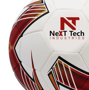 Balón de entrenamiento de fútbol de Next Tech Industries, material de PU para fines de entrenamiento con diseño personalizado y logotipo personalizado - Product Image 4